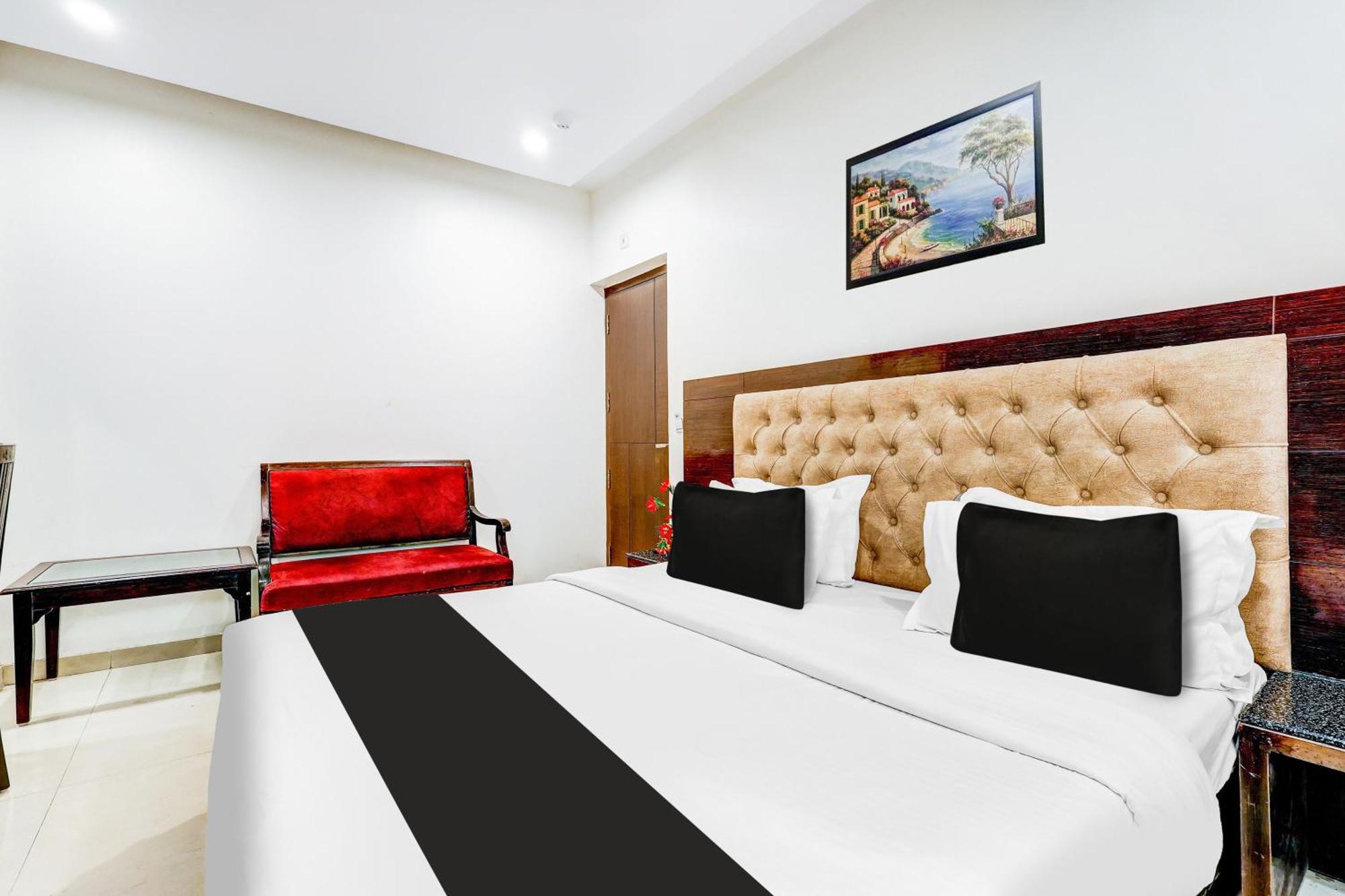 Super Townhouse Arakashan Road Paharganj Formerly Mohan International 新德里 外观 照片