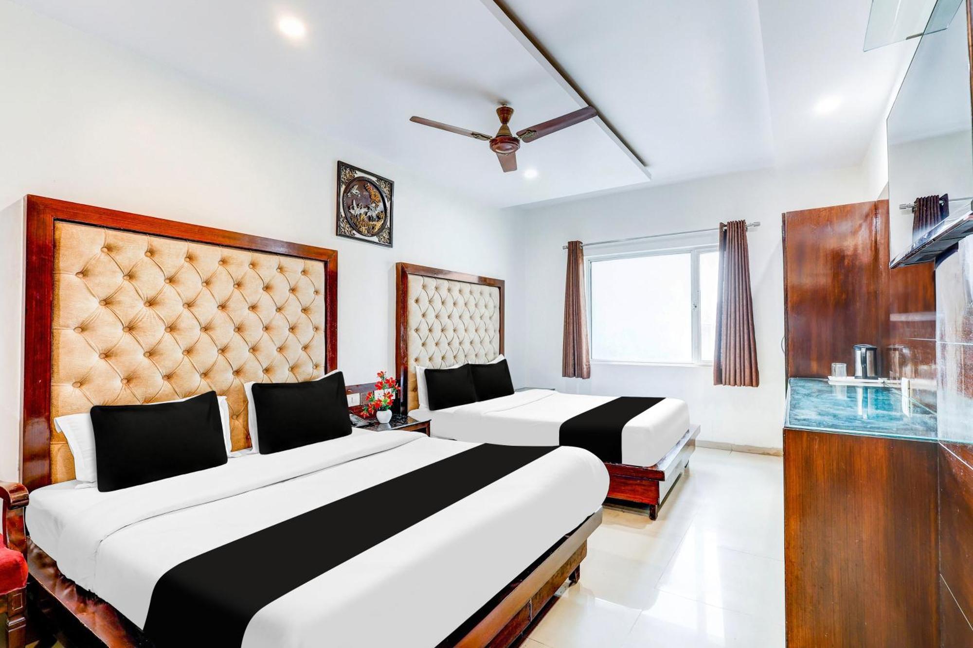 Super Townhouse Arakashan Road Paharganj Formerly Mohan International 新德里 外观 照片